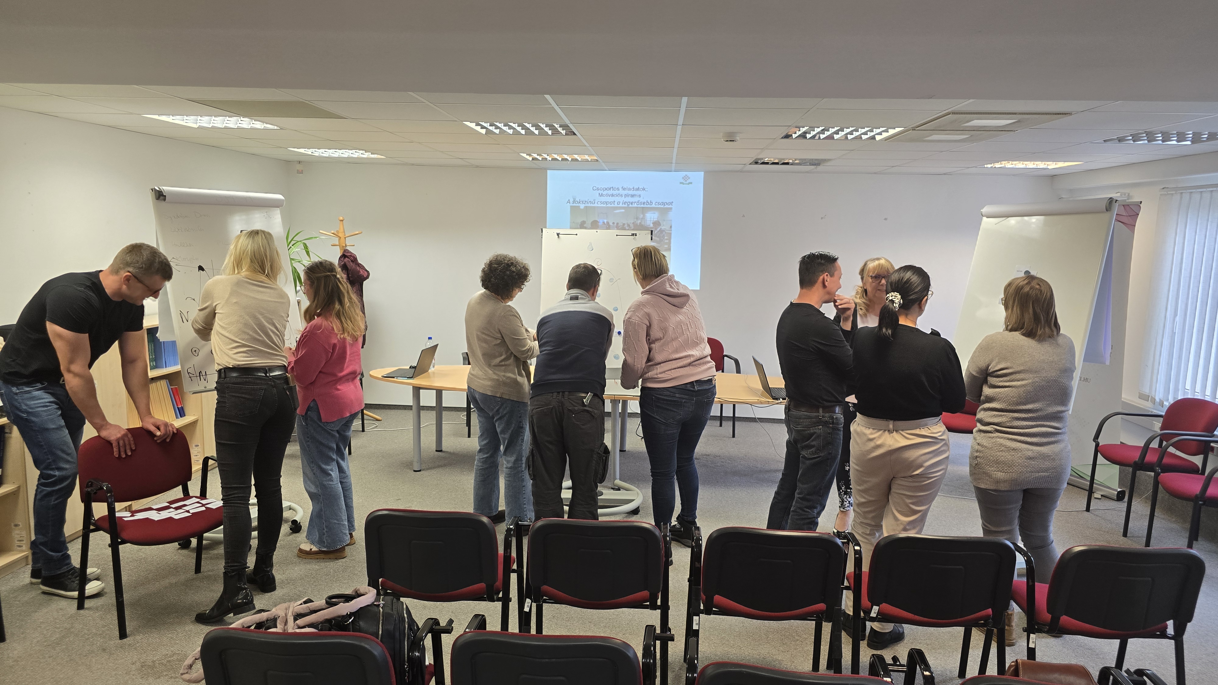 AZONNAL HASZNÁLHATÓ TUDÁS, ALKALMAZÁSOK ÉS IRATSABLONOK