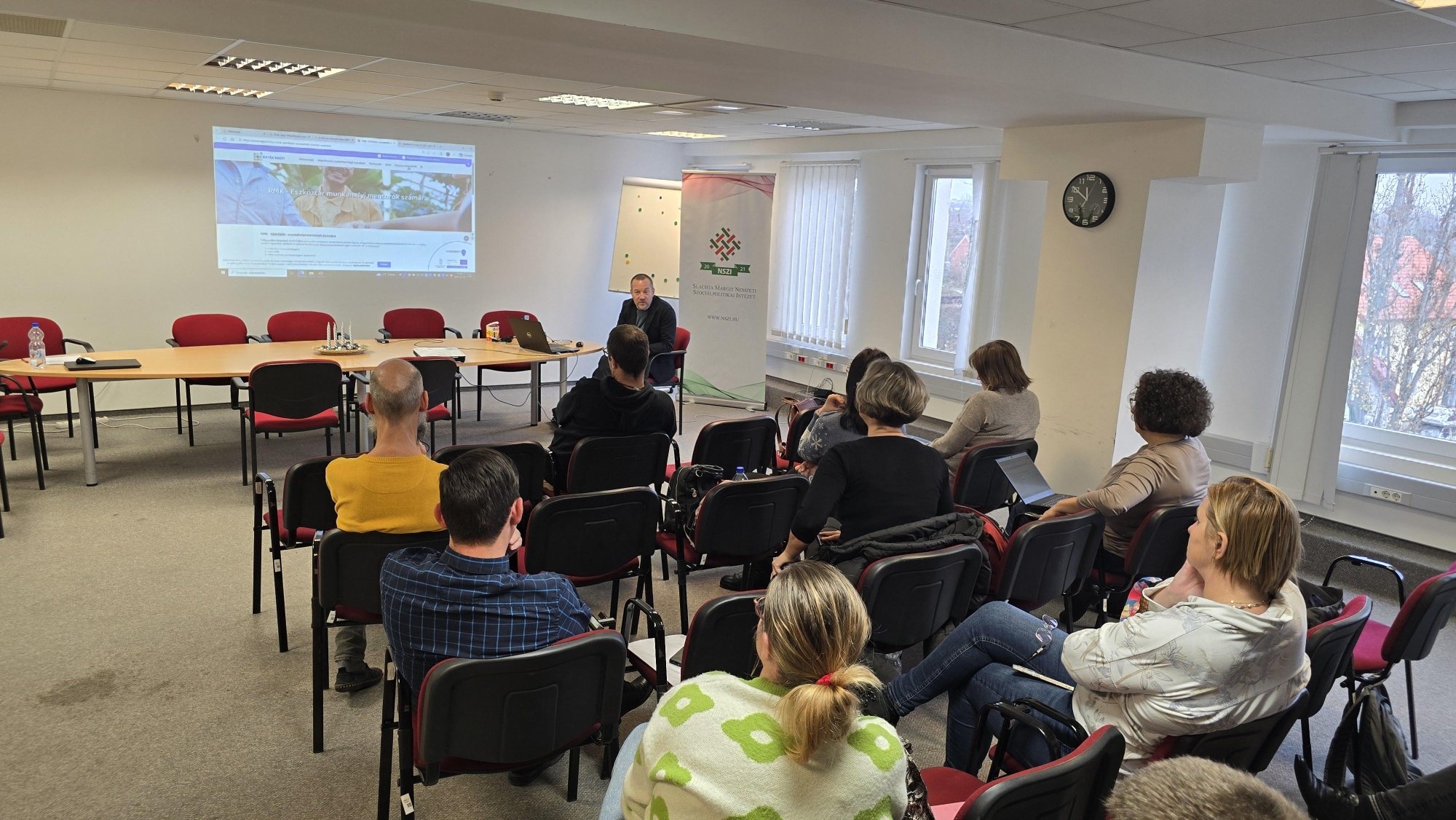 NAPRAKÉSZ SZAKMAI ISMERETEK